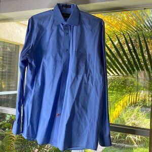 EUC 16.5 x 36/37 light blue mens dress shirt by Adolfo  . Spread collar